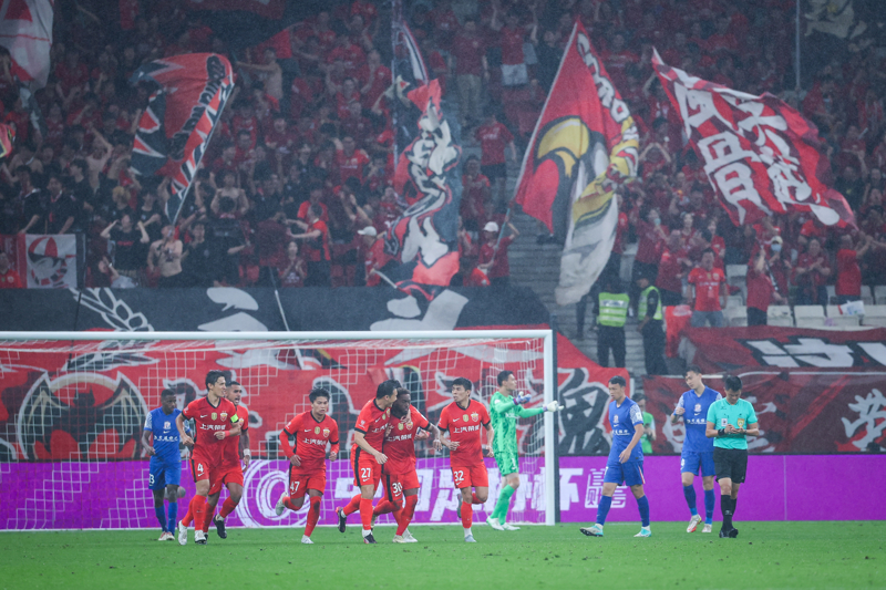 爱游戏官网-利物浦技术犯规送分，海港主帅怒摔战术板！的简单介绍