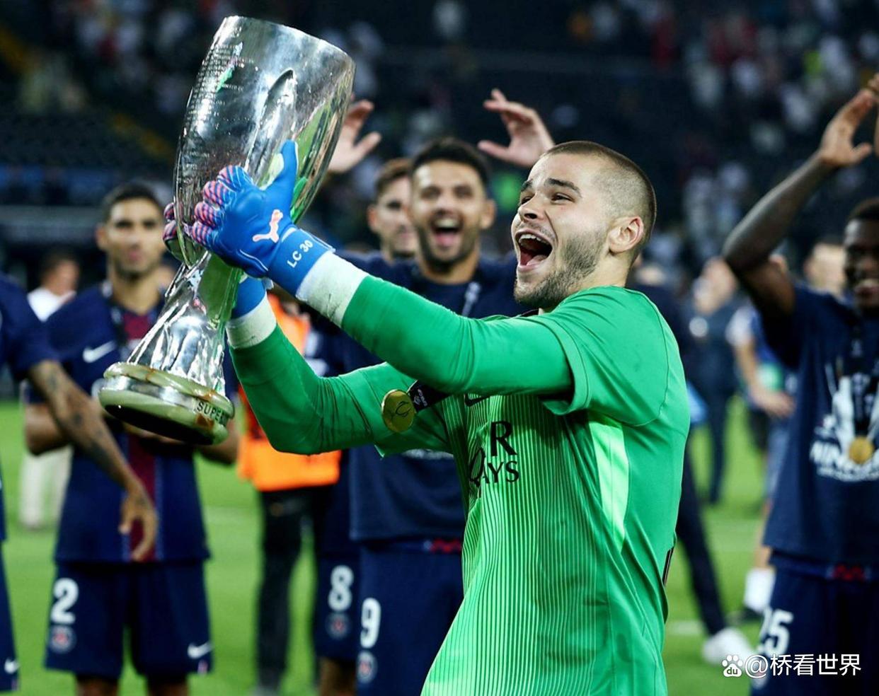 包含关键时刻拉齐奥强势反弹：法甲节点到来；态度坚定；年轻球员得到机会的词条